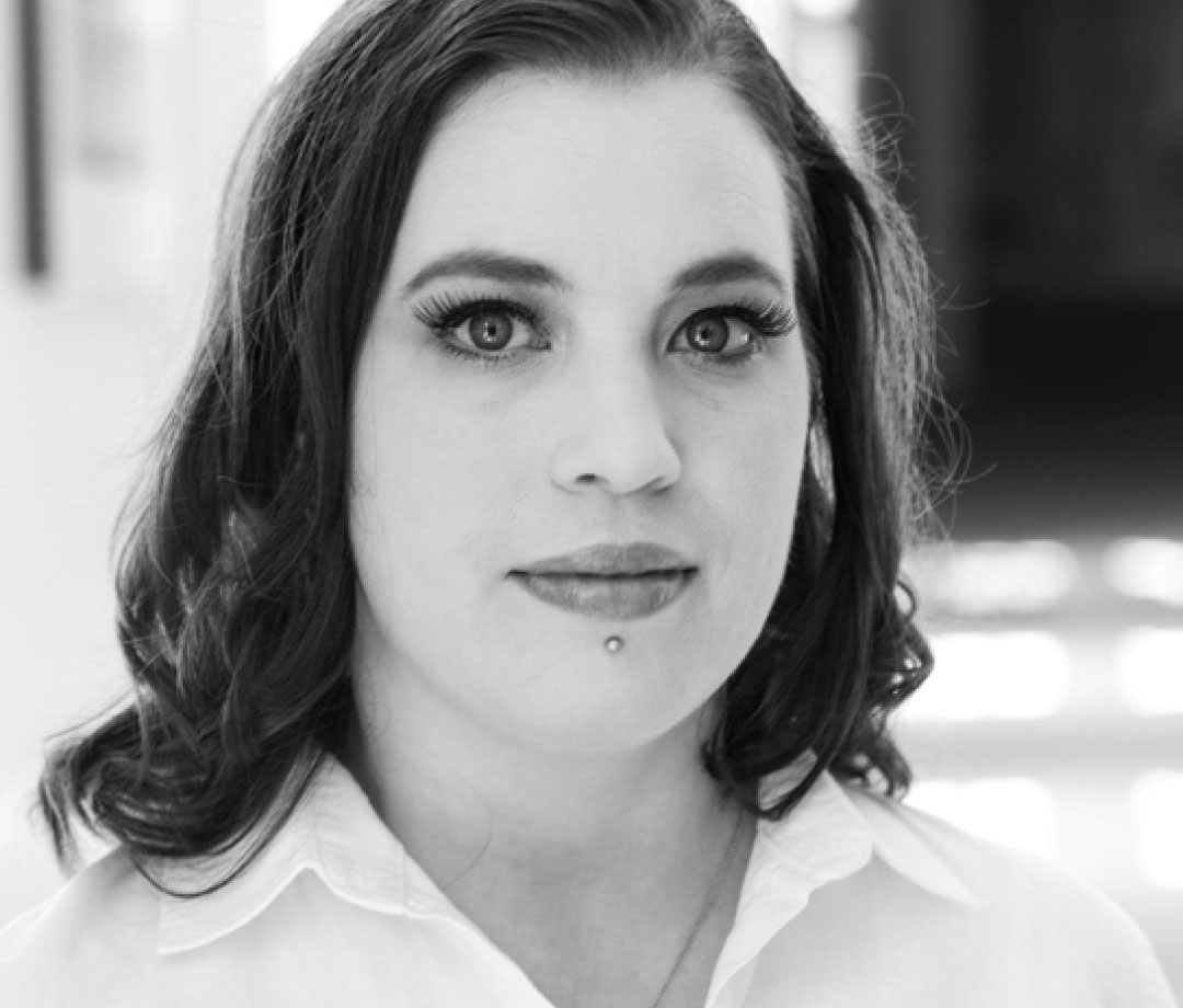 Dr. Laura J. Arata