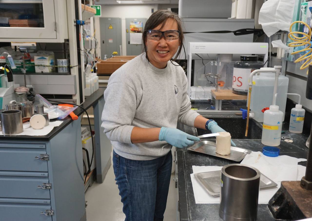 Dr. Tracy Quan working in lab