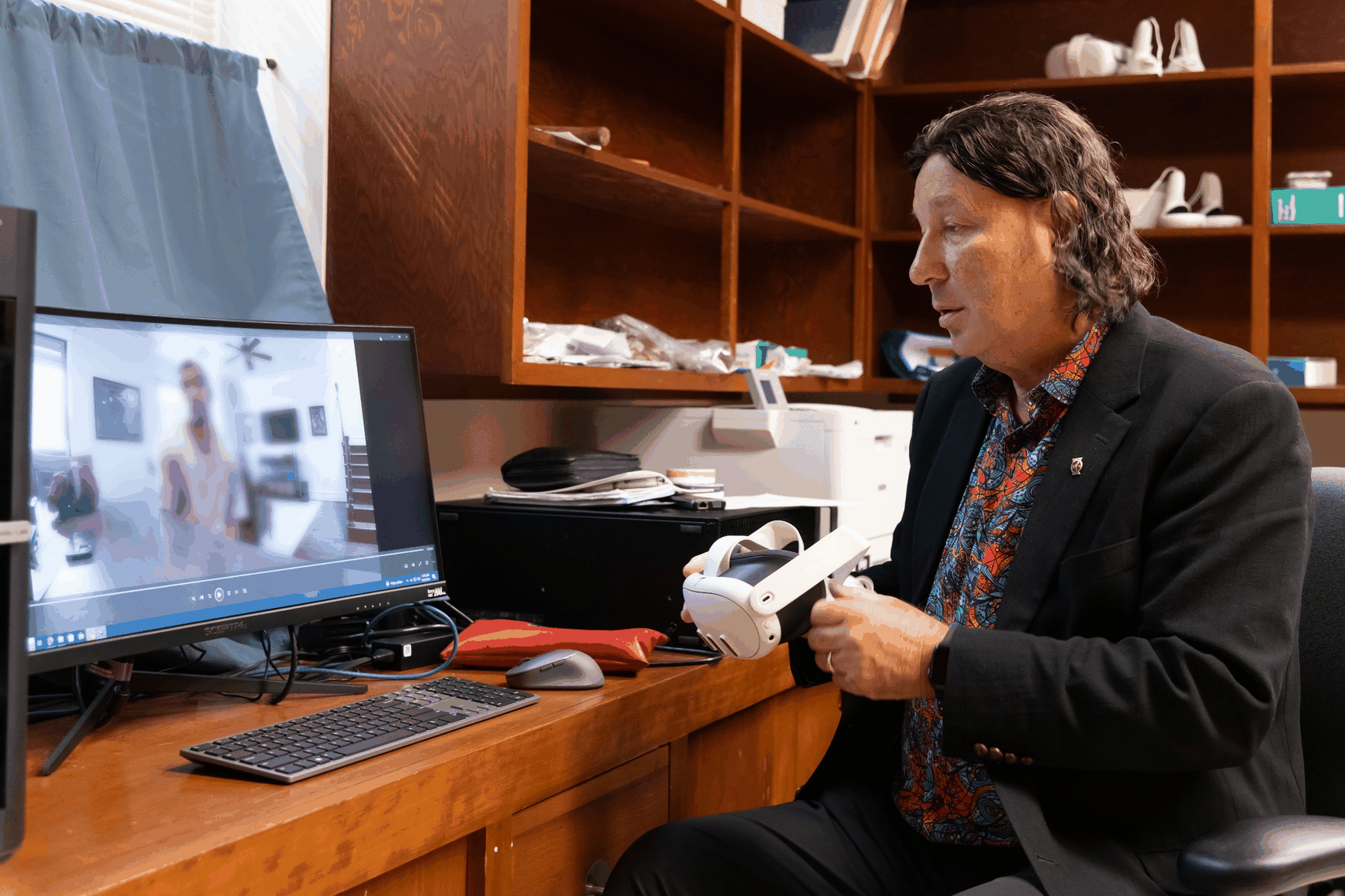 dr. tet in lab