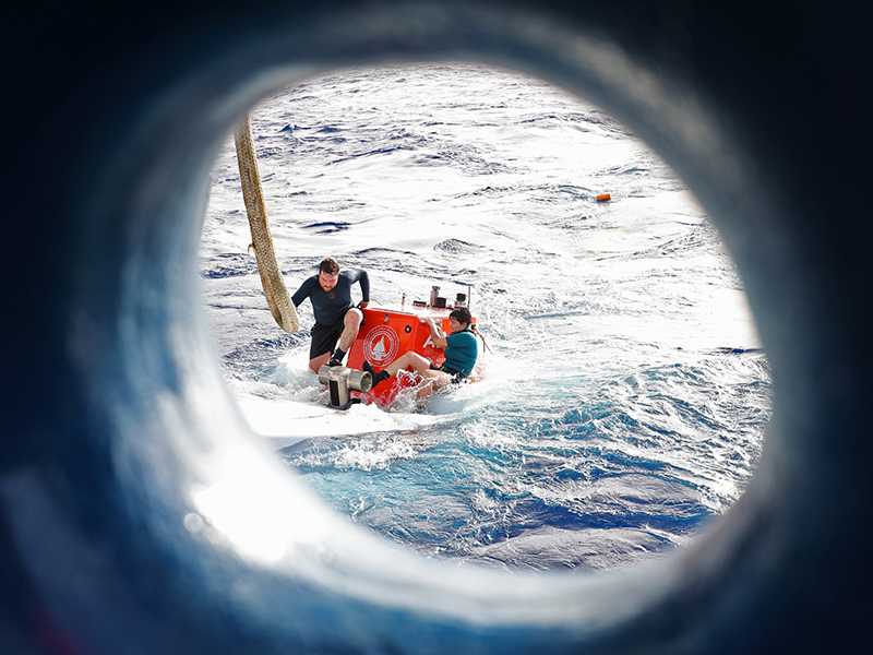 Alvin through the Ship