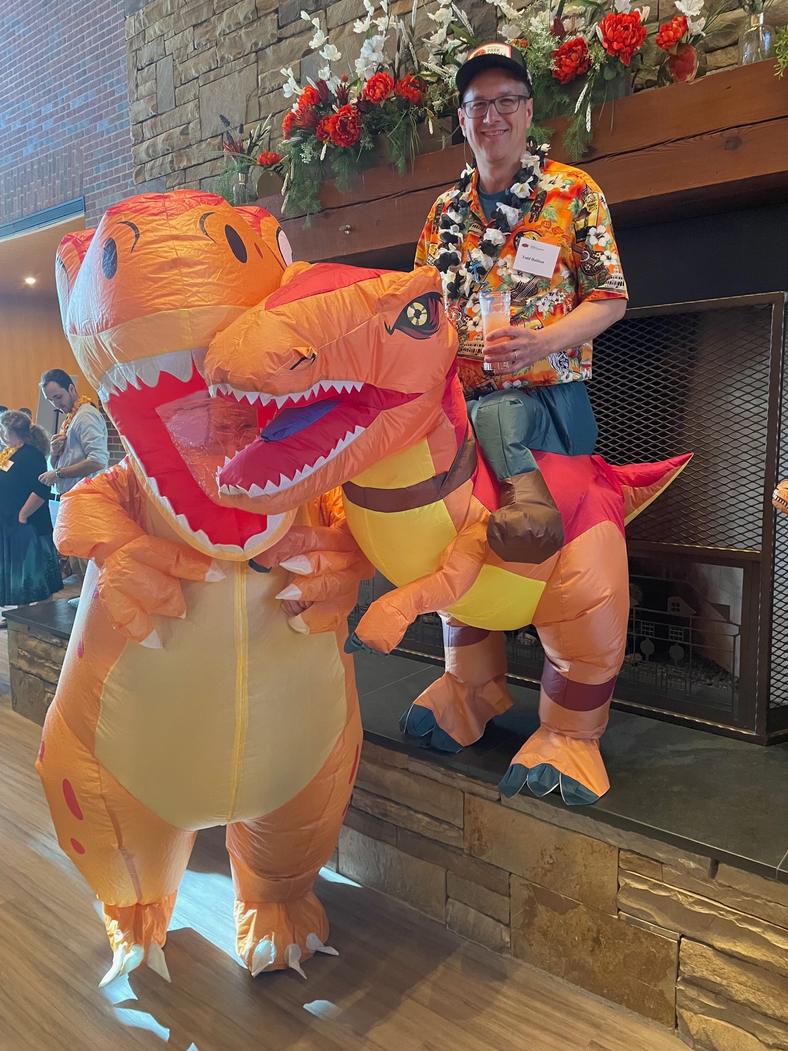 Dinos having at it. 