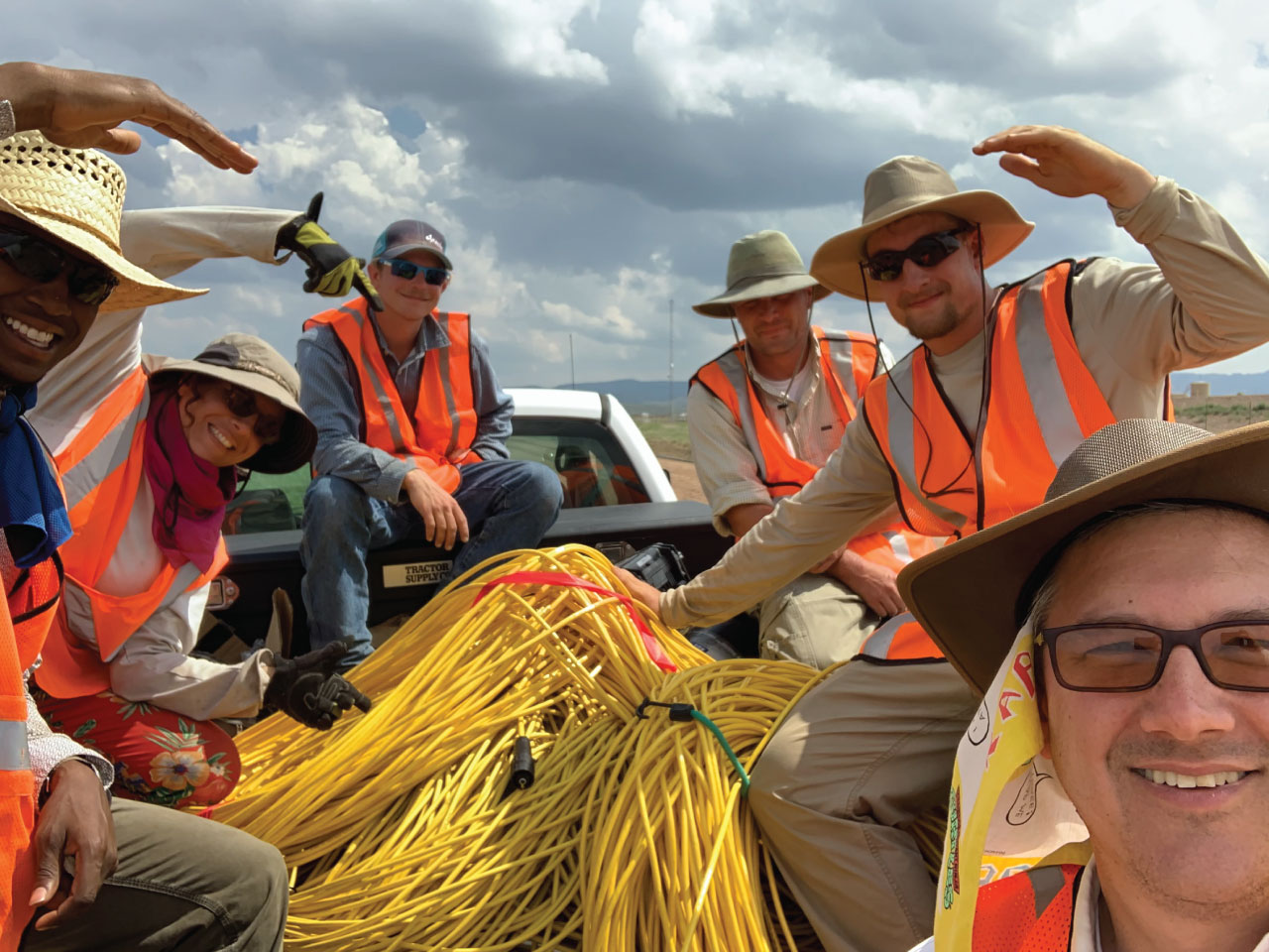 Hydrogeology students in back of pickup heading to do some work. students_wires_backof_truck