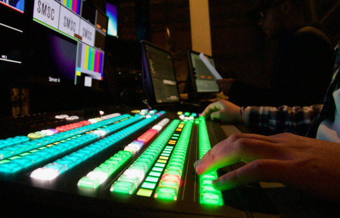 multimedia console