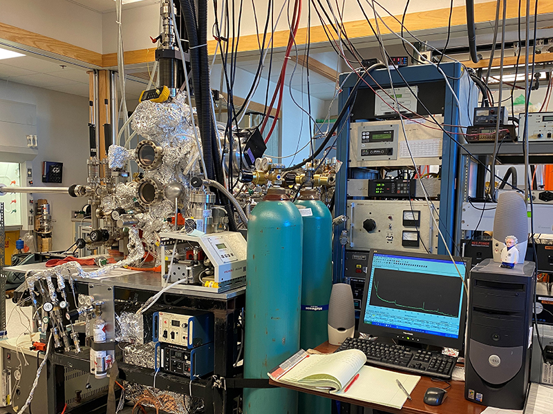Photoelectron Spectroscopy (PES)