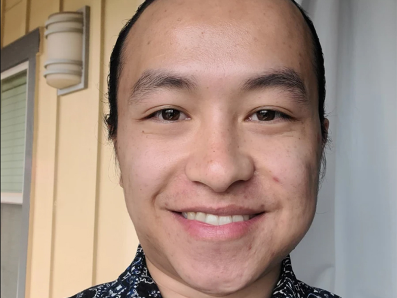 Paoge Moua headshot