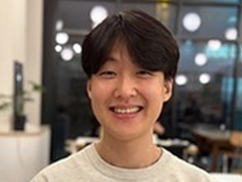 John Kim headshot
